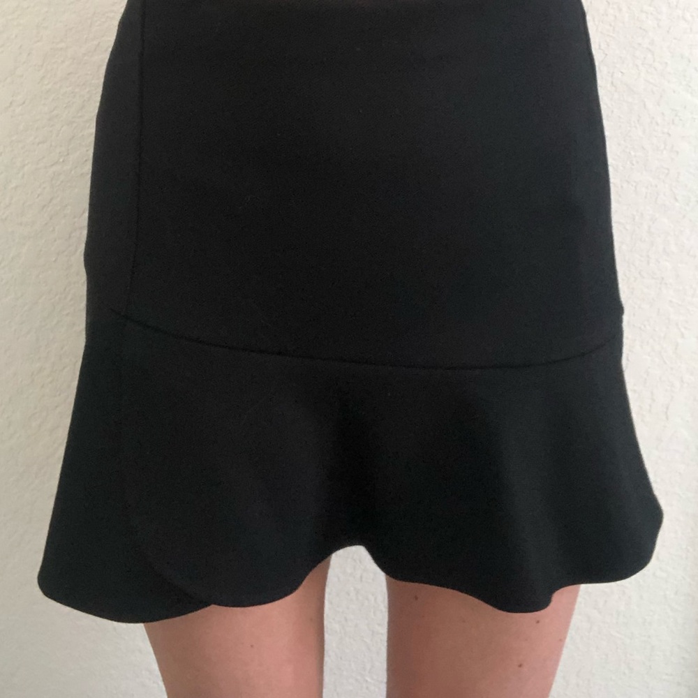 NEW Topshop ruffle skirt